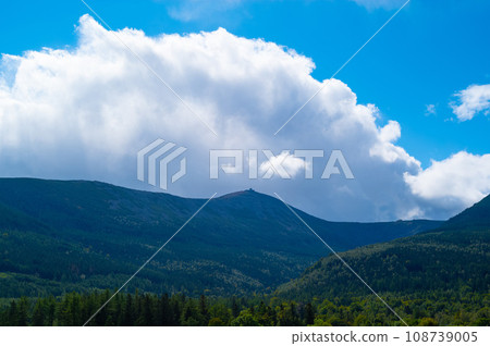 view of mountain Snezhka in Karkonosz. Karpacz, Poland 108739005