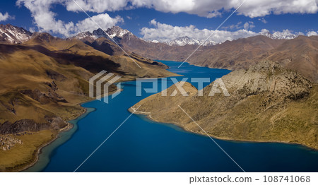 View from Yamdrok High Pass - Turquoise Lake - Tibet 108741068