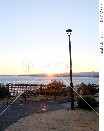 Hamamatsu City, Shizuoka Prefecture_Sunset from Lake Hamana Heart Rock9_2023_February 108742820
