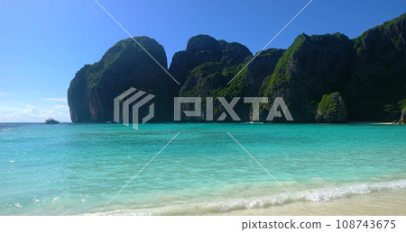 瑪雅灣美麗的海岸景色。泰國的皮皮島。普吉島。 108743675