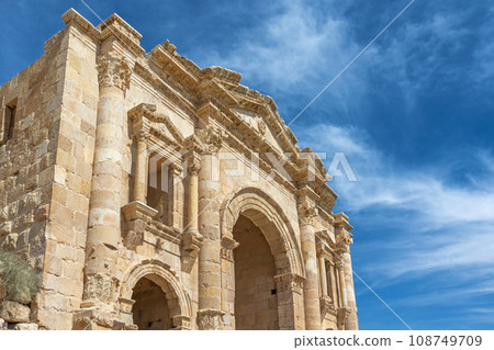 Side view of the Arch of Hadrian in Gerasa (Jerash.). 108749709