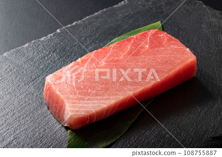Sanriku Shiogama Higashimono Brand Tuna (Bigeye Tuna, Lean) Northern Pacific Offshore of Japan Sanriku Shiogama Higashimono Brand Tuna (Bigeye Tuna, Lean) Northern Pacific Offshore of Japan 108755887