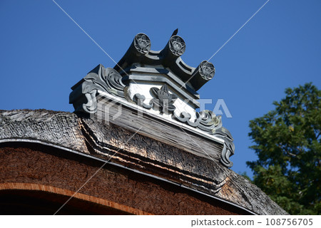 Decorative tiles of the main hall of Umemiya Taisha Shrine, Umezu, Ukyo Ward, Kyoto City 108756705