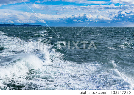 喚醒、陽光、海浪、航行 108757230