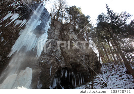 Icefall icicles in midwinter 108758751