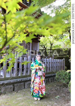 Adult furisode shoot, location shoot, cute hairstyle, Japanese woman in green kimono Adult furisode shoot, location shoot, cute hairstyle, Japanese woman in green kimono 108759031