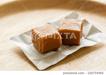 Caramel photo material Caramel photo material 108759468