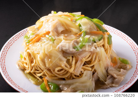 Ankake hard yakisoba [pork belly, Chinese cabbage, carrot, green pepper] Extra thick noodles 108766220