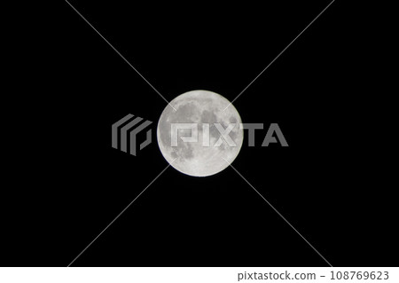Full moon (cool colors) 108769623