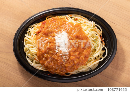 spaghetti with meat sauce spaghetti with meat sauce 108771633