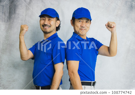 送貨員搬運行李 送貨員搬運行李 108774742