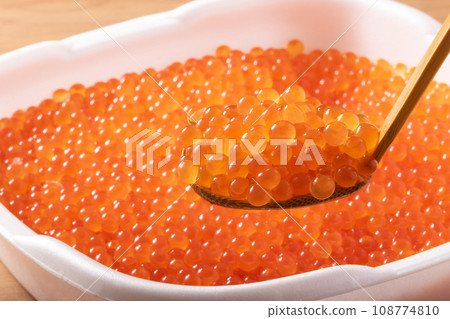 Hokkaido raw salmon roe 108774810
