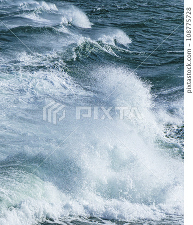 White waves sea 108775728