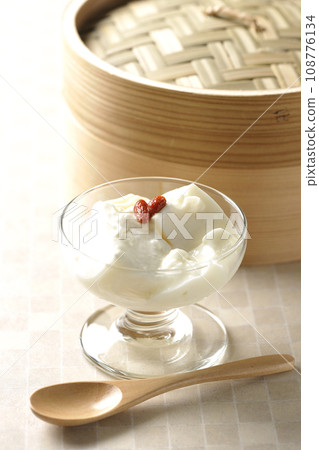 Almond tofu and steamer in a dessert cup 108776134