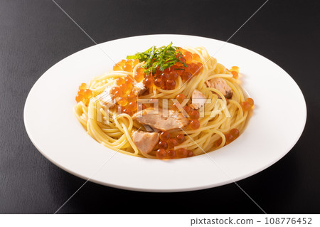 Autumn salmon and salmon roe pasta from Hokkaido Autumn salmon and salmon roe pasta from Hokkaido 108776452