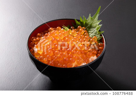 鮭魚子蓋飯（北海道產） 108776488