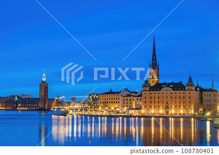 Stockholm Sweden, night city skyline at Stockholm City Hall and Gamla Stan 108780401