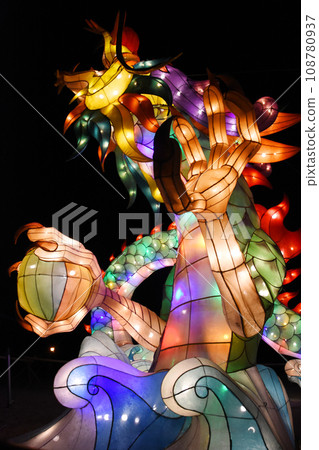 Huge dragon lantern looking up at Izumimachi Terrace Huge dragon lantern looking up at Izumimachi Terrace 108780937