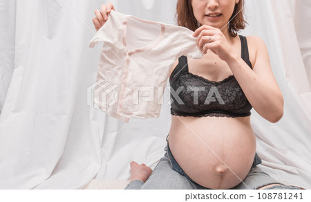 [Maternity image baby clothes] 108781241