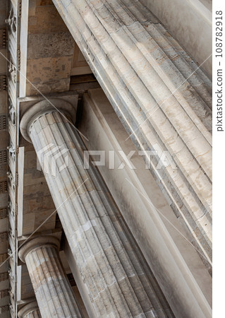 Perspective of classic architecture in the city 108782918