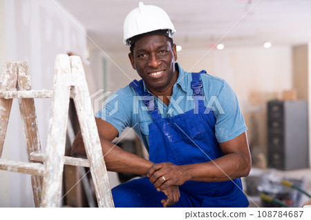 Portrait of an african american civil engineer 108784687