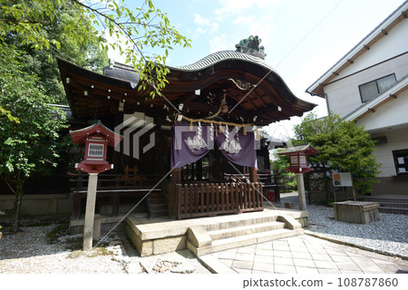 京都府乙國郡大山崎町利宮八幡神社參拜殿 京都府乙國郡大山崎町利宮八幡神社參拜殿 108787860
