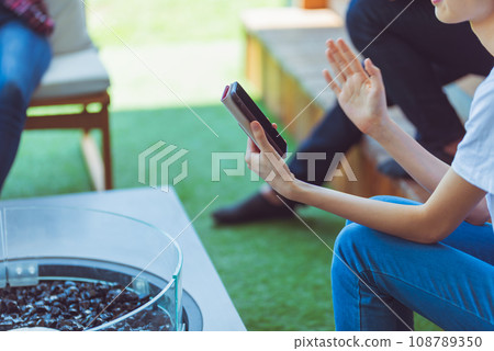 操作 女生 女孩 108789350