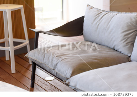 木甲板上的沙發 木甲板上的沙發 108789373