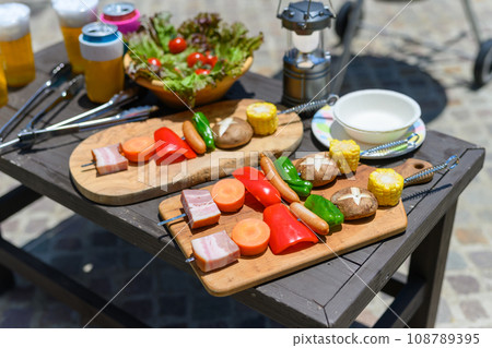 燒烤食材整齊排列 108789395