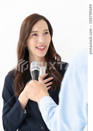 面對面訪問女性 面對面訪問女性 108790084