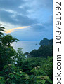 Morning sea 108791592