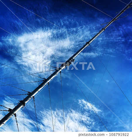 Steel tower 108791922