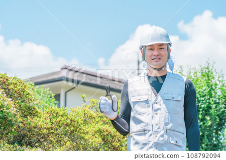 園丁、園林設計師、園丁、樹藝師、修剪花園樹木的人（園藝） 108792094