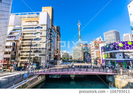 日本橫濱城市景觀十一月。橫濱站、橫濱 Vivre 等景觀 = 14 108793011