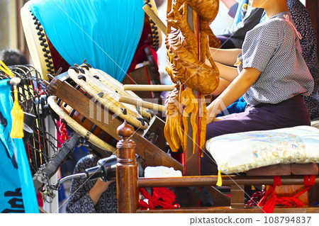Takasaki City Takasaki Festival People riding on floats and beating drums 108794837