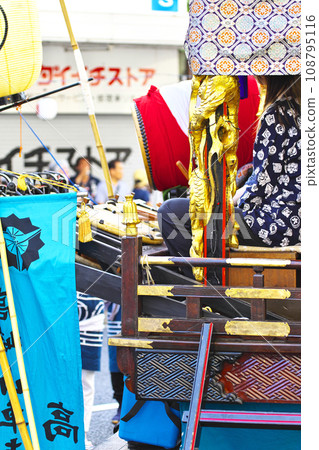 Takasaki City Takasaki Festival People riding on floats and beating drums Takasaki City Takasaki Festival People riding on floats and beating drums 108795116