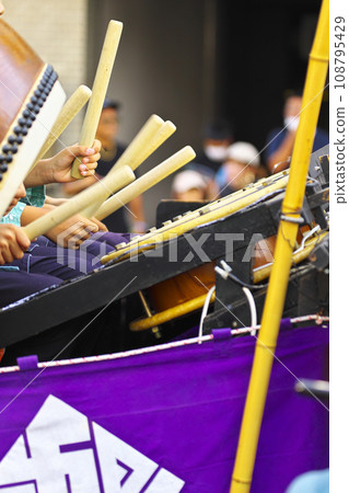 Takasaki City Takasaki Festival People riding on floats and beating drums 108795429