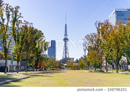 秋季 名古屋榮久屋大通公園 分層久屋大通公園 中部電力 MIRAI TOWER 秋季 名古屋榮久屋大通公園 分層久屋大通公園 中部電力 MIRAI TOWER 108796201