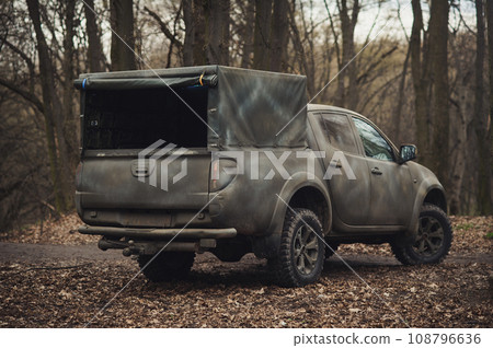 car for the military of Ukraine purchased by volunteer car for the military of Ukraine purchased by volunteer 108796636