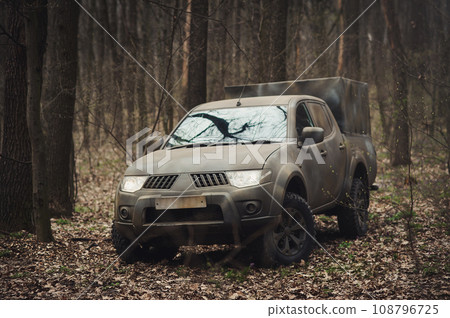 car for the military of Ukraine purchased by volunteer 108796725