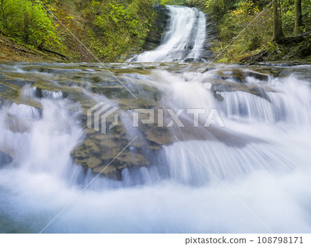 Bandai Waterfall, Yoro Valley (Isumi District, Chiba Prefecture) / Bandai Waterfall, Japan Bandai Waterfall, Yoro Valley (Isumi District, Chiba Prefecture) / Bandai Waterfall, Japan 108798171