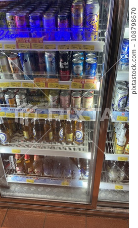 便利店飲品櫃 便利店飲品櫃 108798670