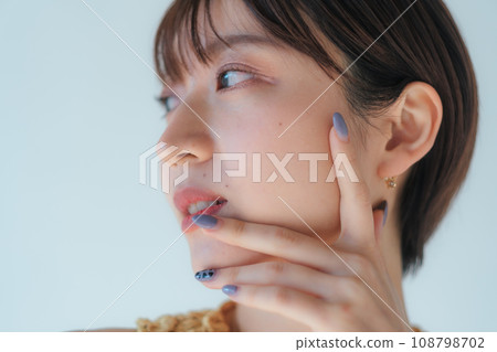 短髮美女圖片 短髮美女圖片 108798702