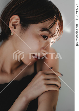 短髮美女美女 短髮美女美女 108799274