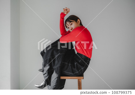 女性時尚肖像 女性時尚肖像 108799375