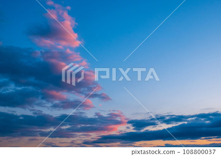黎明的天空 黎明的天空 108800037