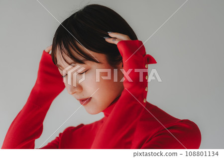 Female fashion portrait Female fashion portrait 108801134