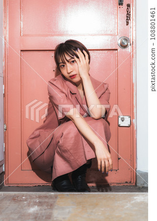 studio young female fashion model studio young female fashion model 108801461