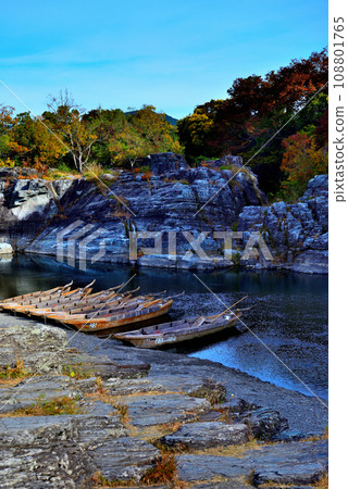 Saitama Prefecture Autumn Nagatoro Valley scenery 108801765