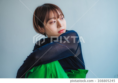 Beauty image 20's woman short hair Beauty image 20's woman short hair 108805245